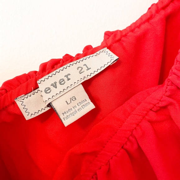 ⭐️ Forever 21 One-Shoulder Top - Picture 3 of 5